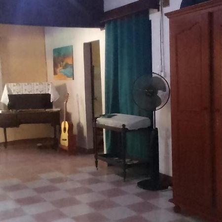 Maison D'Hotes Villa Mont Du Pelerin A Toamasina Madagascar Esterno foto